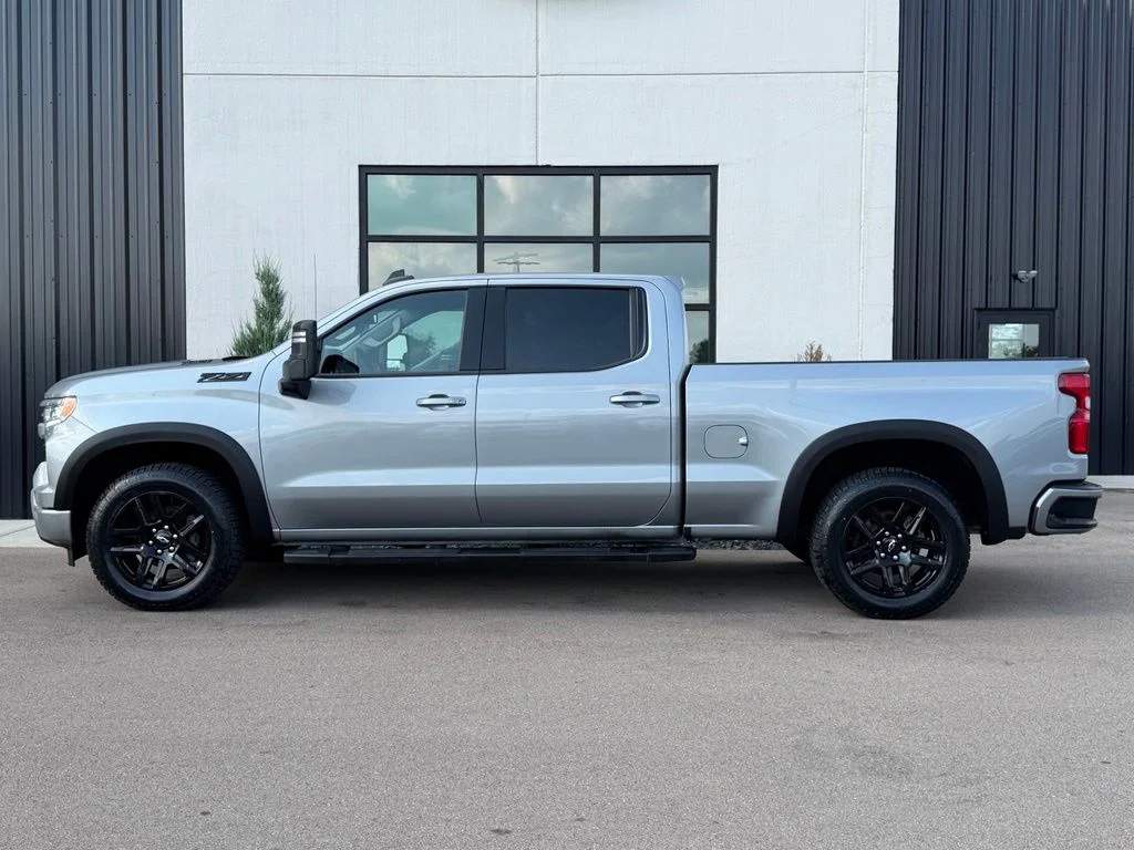 Used 2024 Gray Chevrolet RST image 2