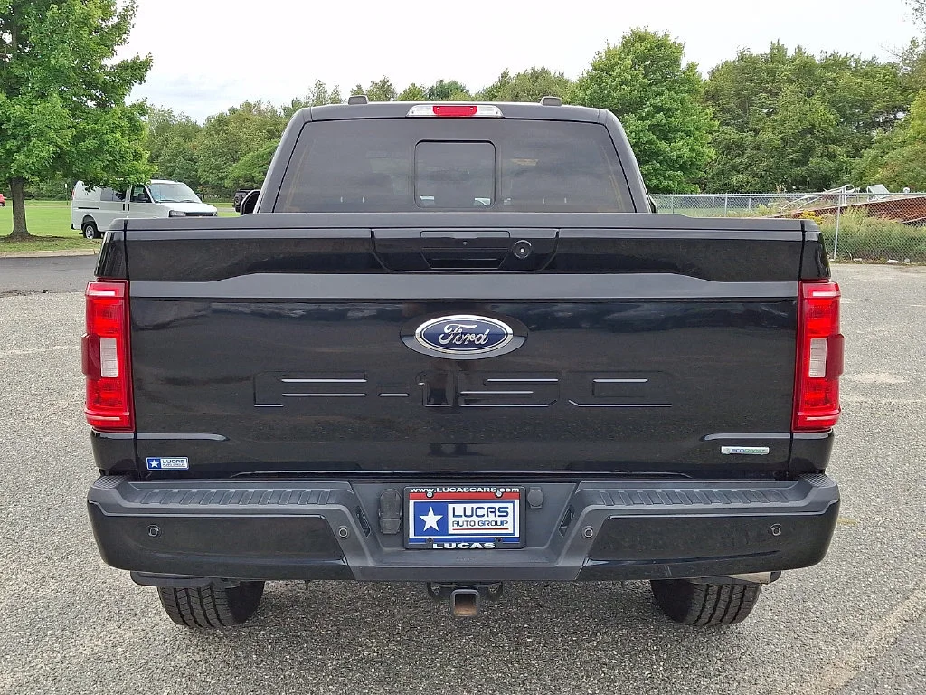 Used 2022 Agate Black Metallic Ford XLT image 10