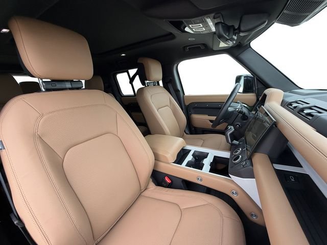 Certified Used 2026 Green Land Rover X-Dynamic SE image 16