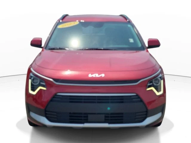 Used 2023 Red Kia EX image 6
