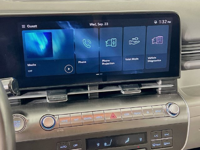 2025 Hyundai Kona SEL - Photo 14