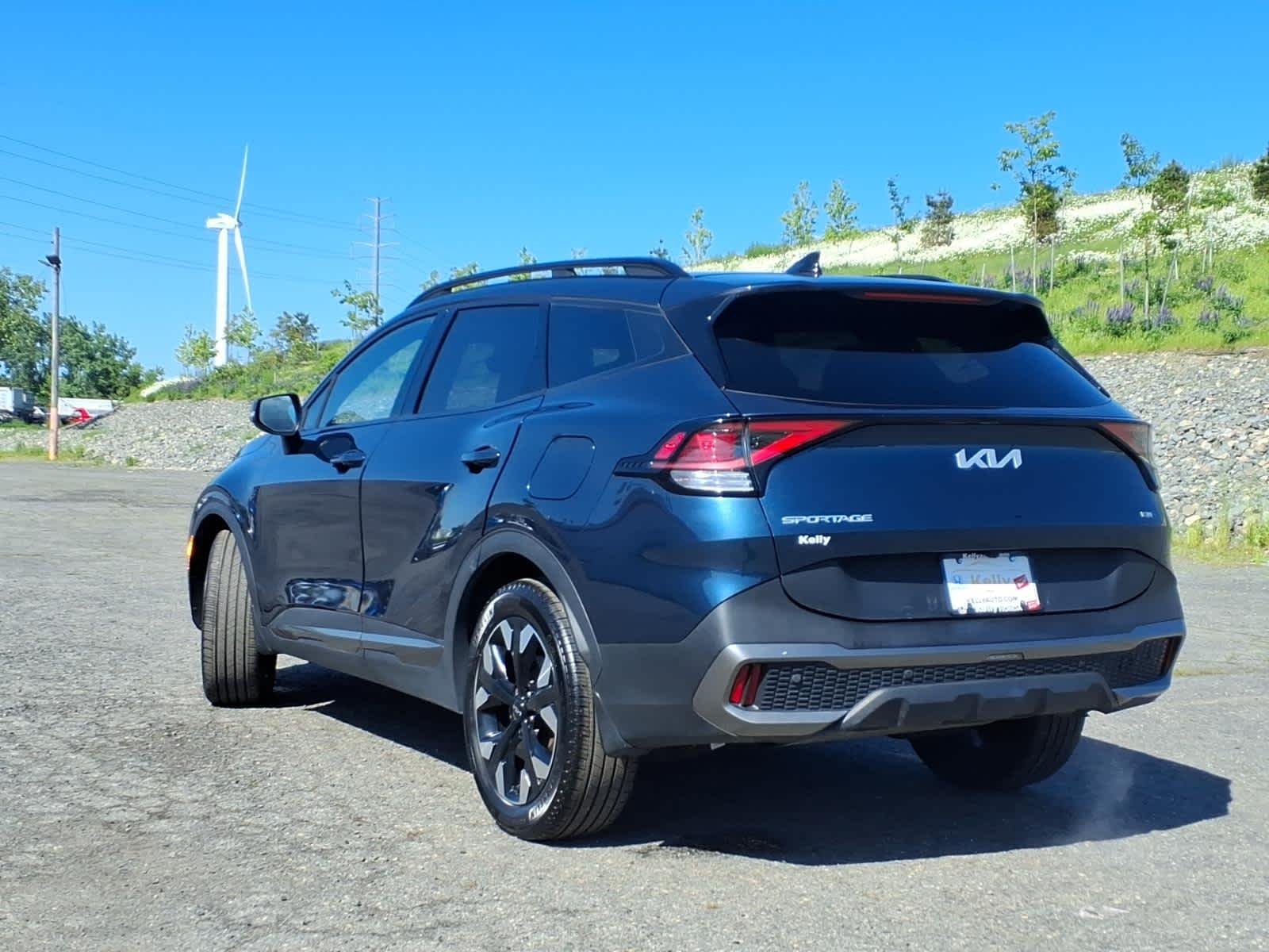 Used 2023 Vesta Blue Kia X-Line image 7