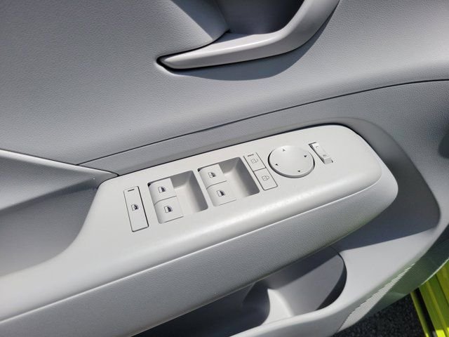 2024 Hyundai Kona EV SEL - Photo 11