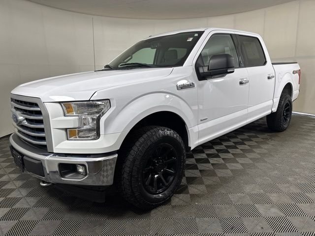 Used 2017 White Ford XLT image 8