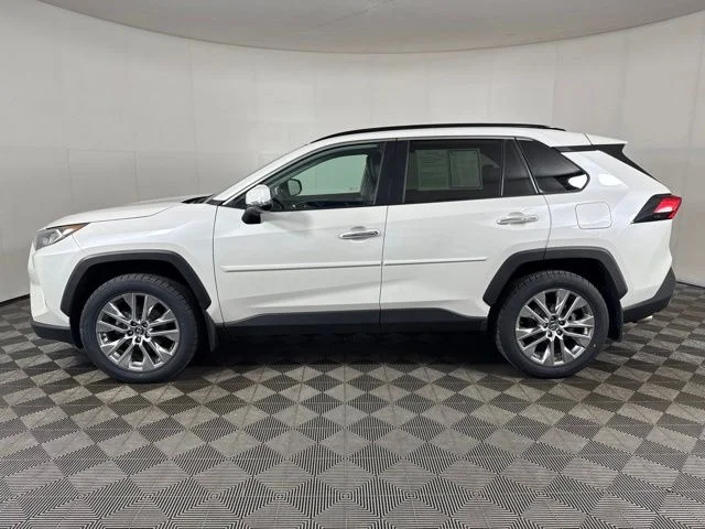 Certified Used 2020 Blizzard Pearl Toyota Limited image 7
