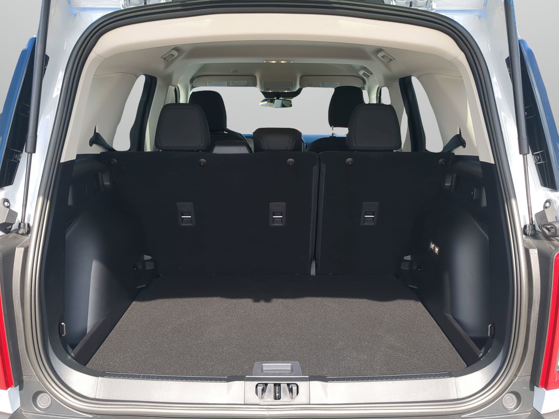 New 2026 Oxford White Ford Big Bend® image 43