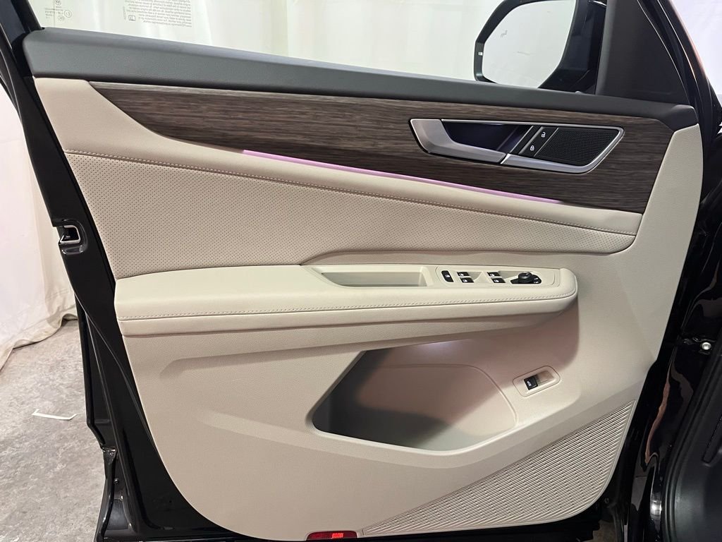 New 2026 Black Volkswagen 2.0T SEL image 9