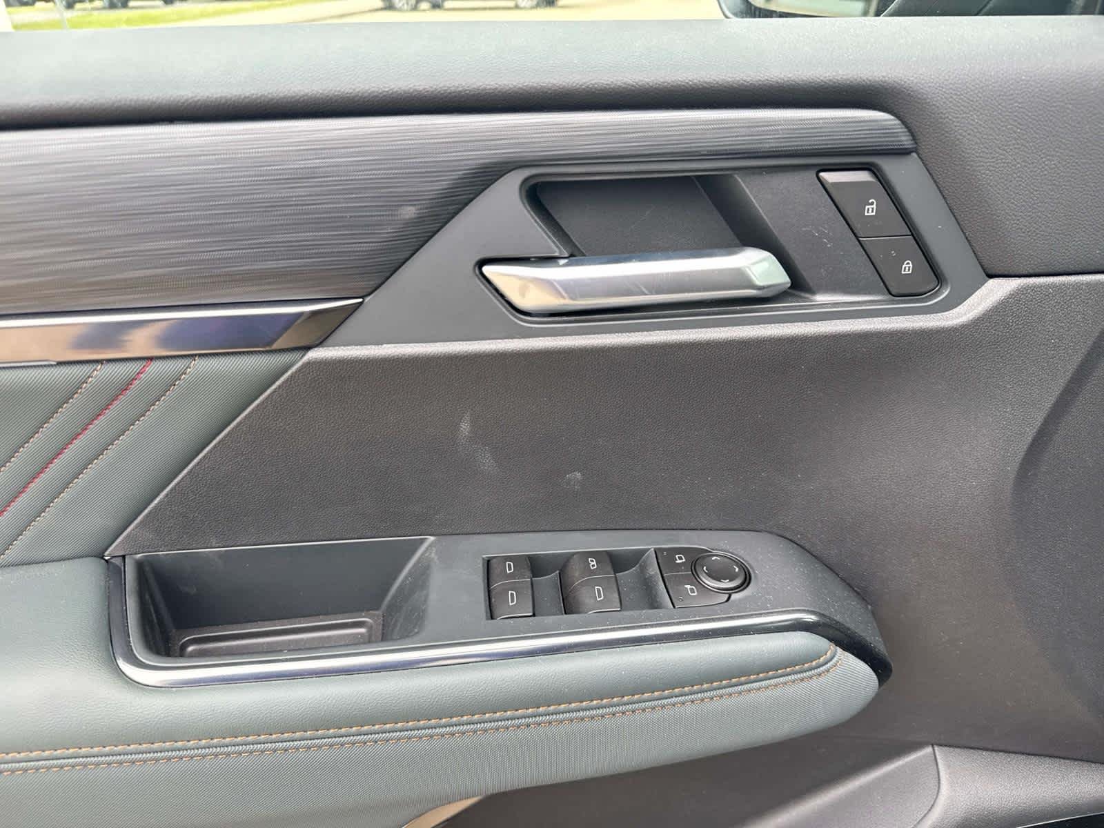 2026 GMC Acadia AT4 - Photo 13