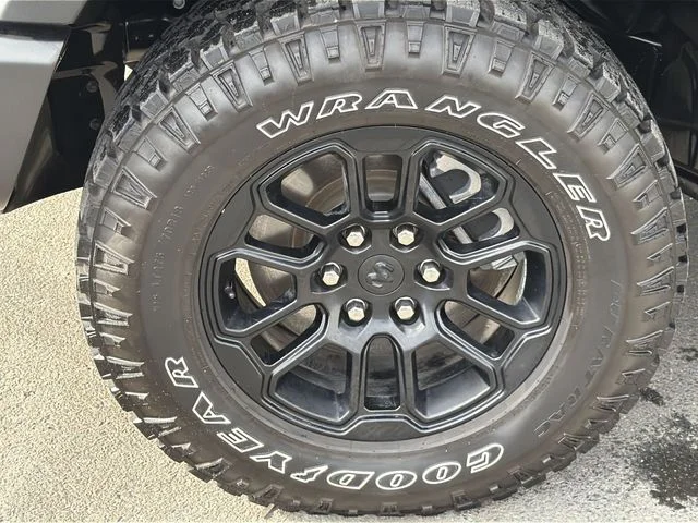 Used 2025 Blue Ram Rebel image 16