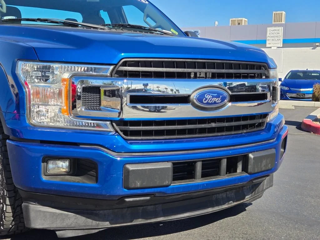 Used 2018 Lightning Blue Ford XL image 8