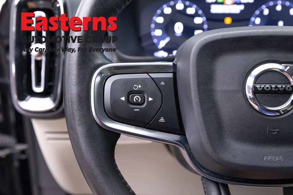 Used 2019 Black Volvo Momentum image 14