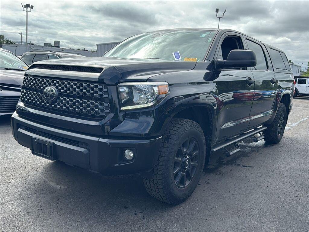 Used 2020 Midnight Black Metallic Toyota SR5 image 8