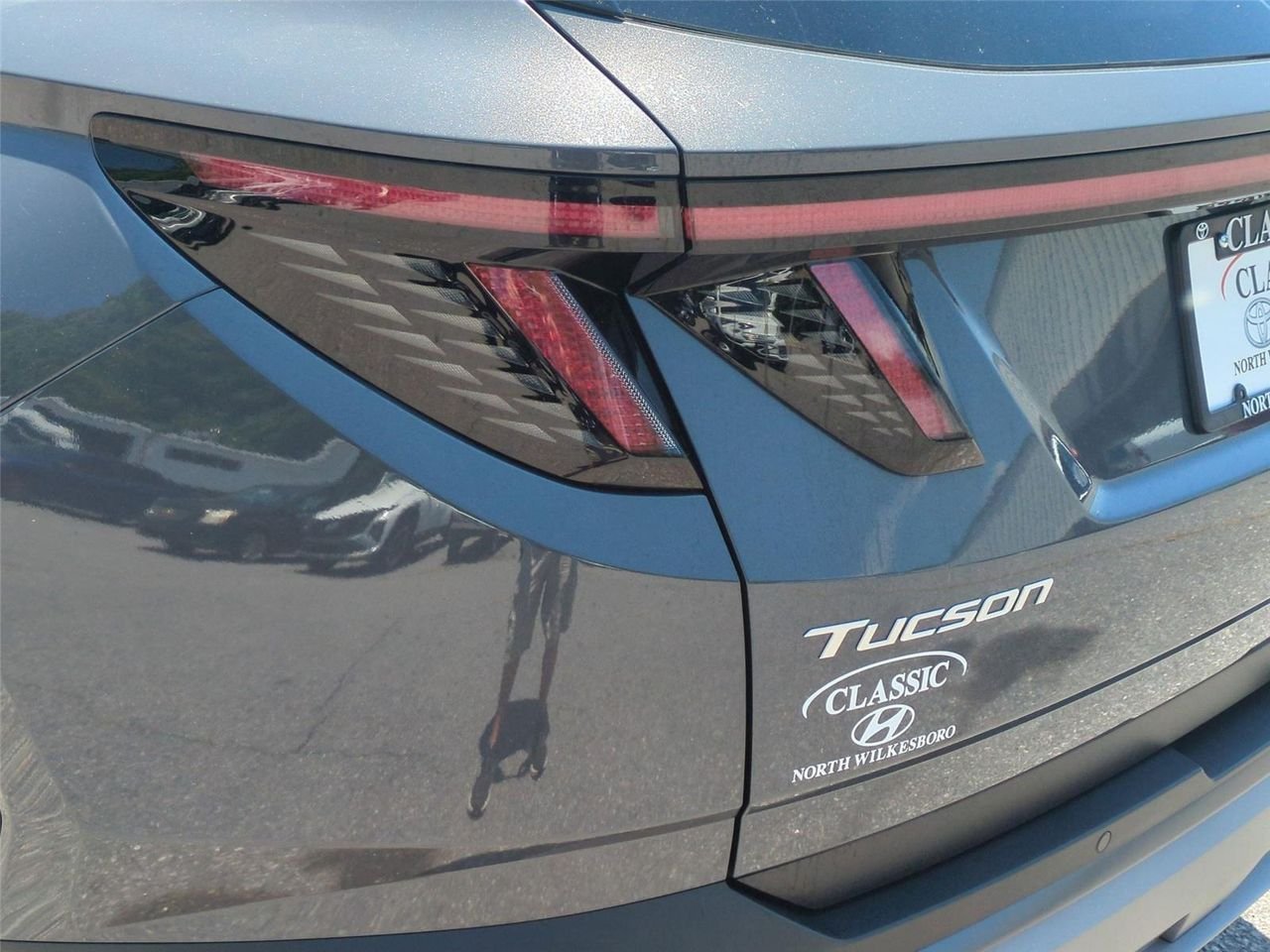 New 2026 Ecotronic Gray Hyundai Limited FWD image 12