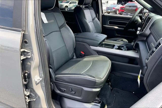 New 2026 Ceramic Gray Clear-Coat Exterior Paint RAM Laramie image 32