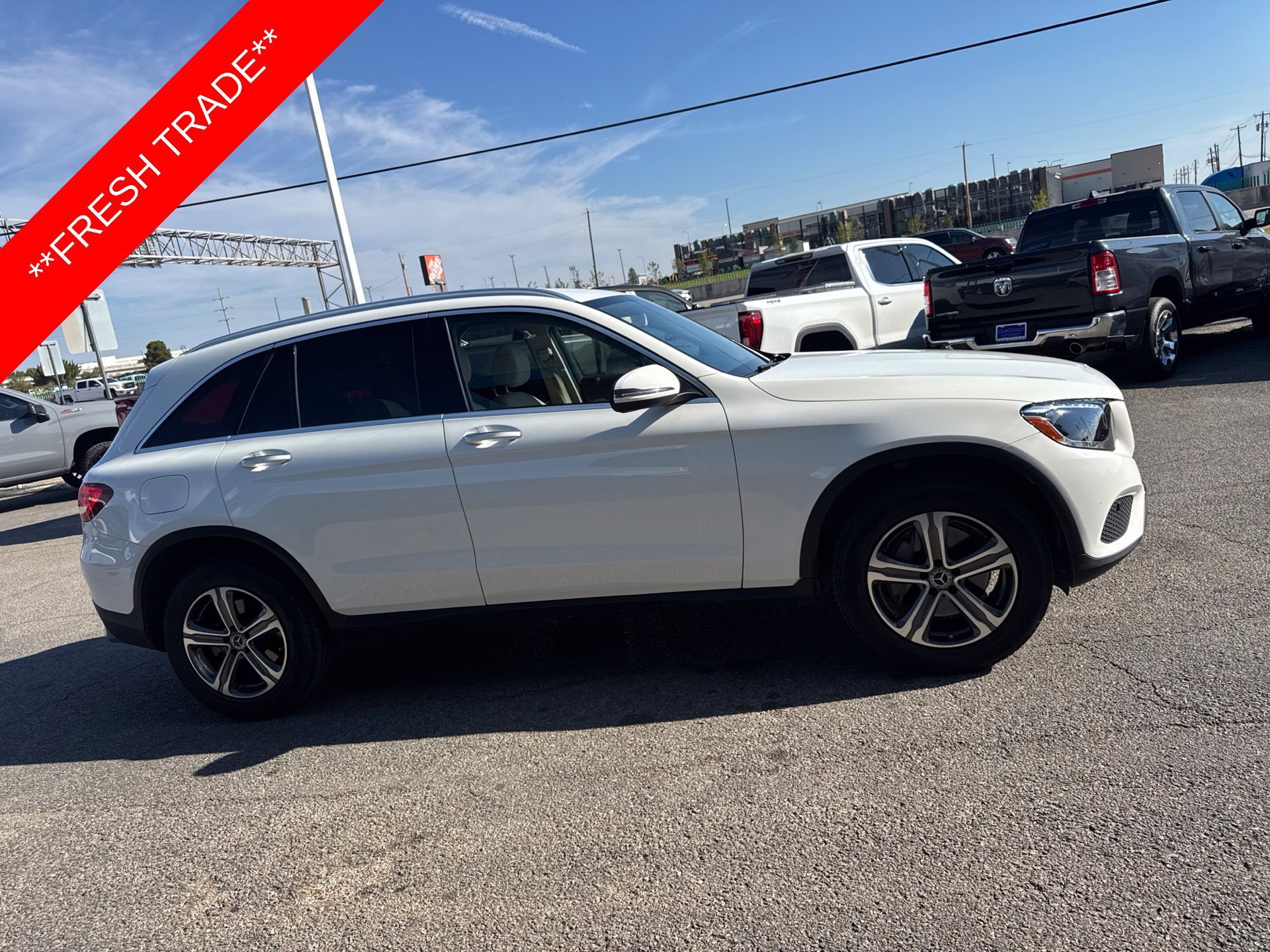 Used 2019 White Mercedes-Benz GLC 300 image 3
