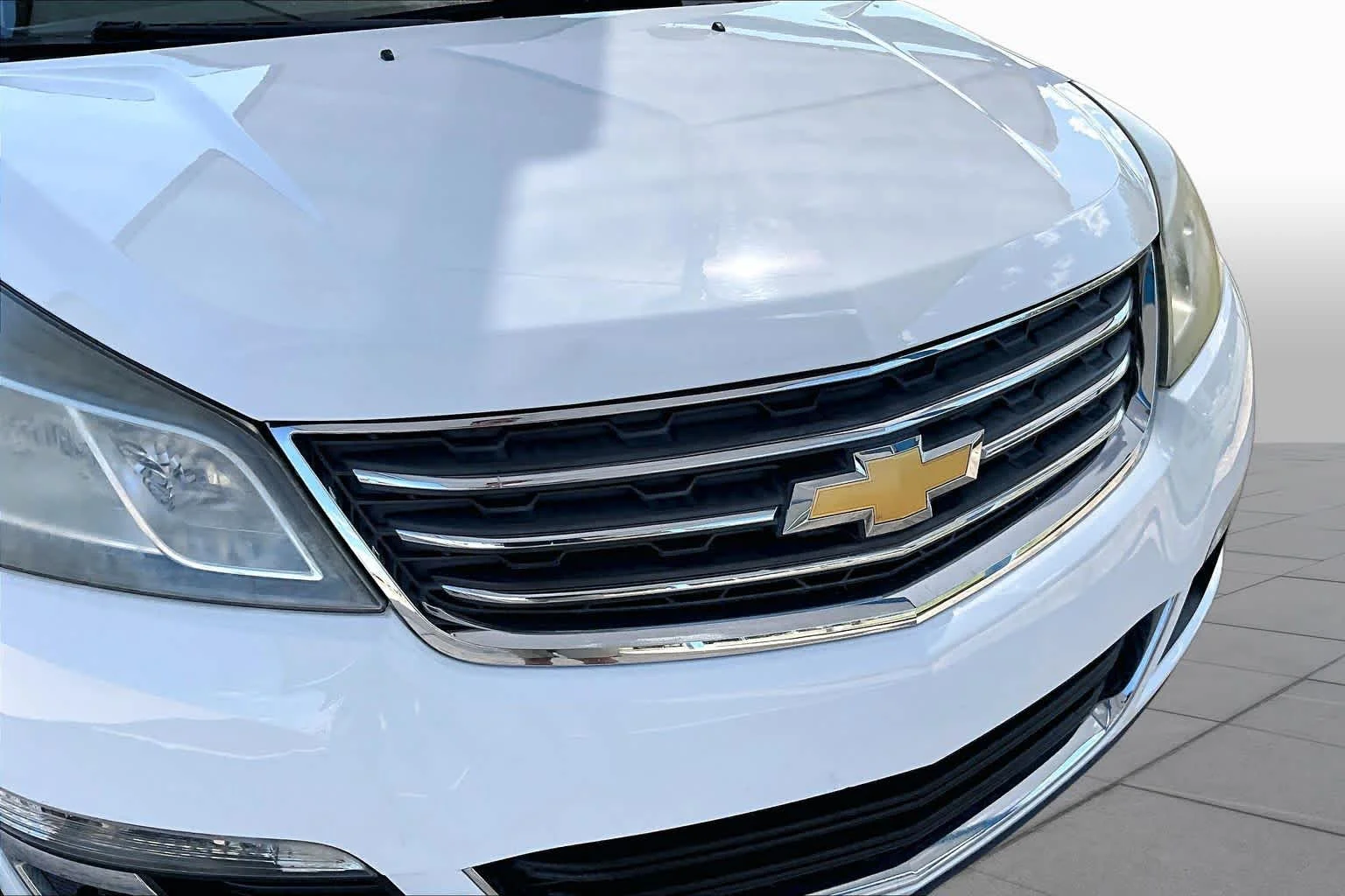 Used 2016 Summit White Chevrolet LT image 30