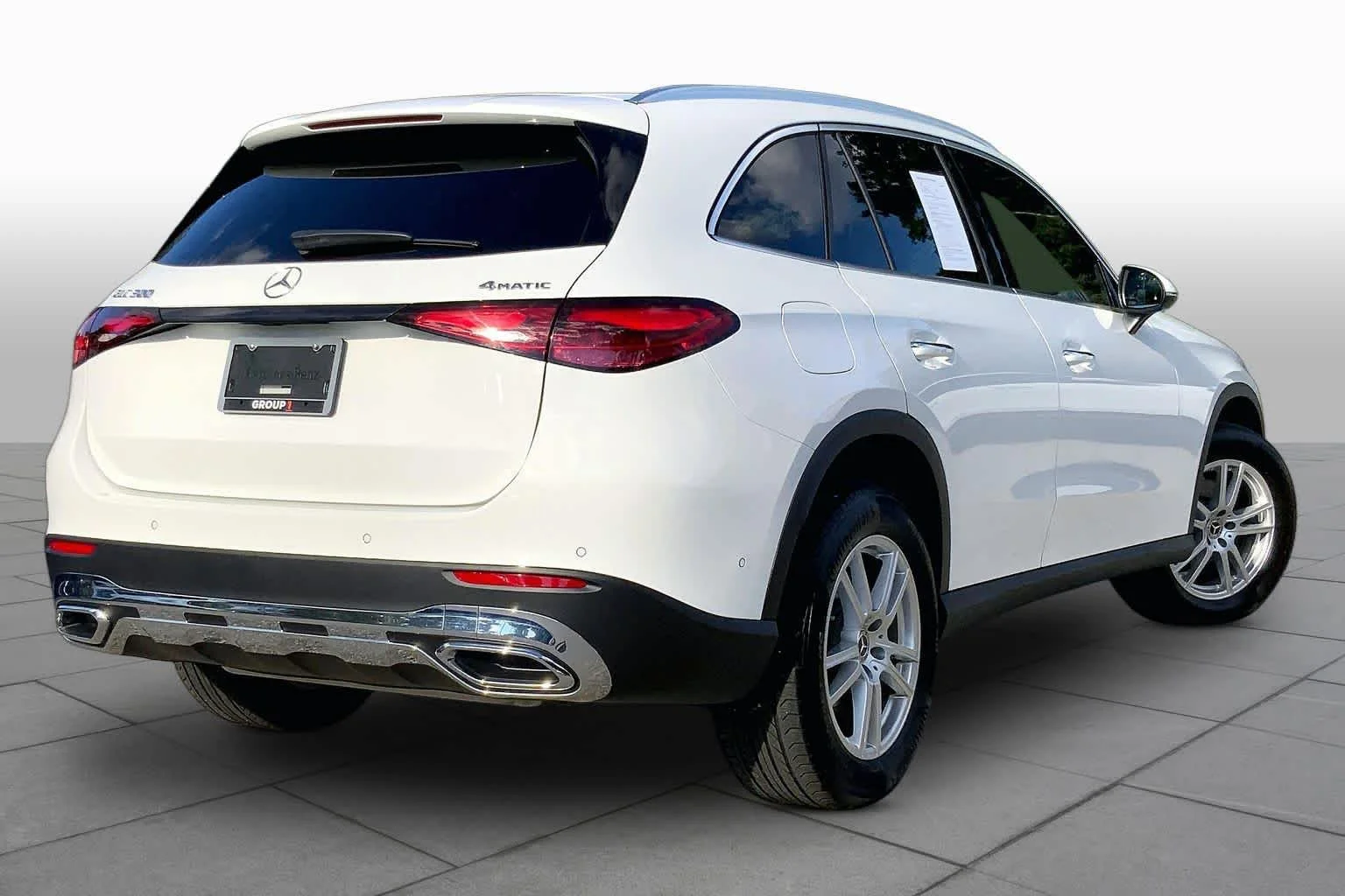 Certified Used 2025 Polar White Mercedes-Benz GLC 300 image 13