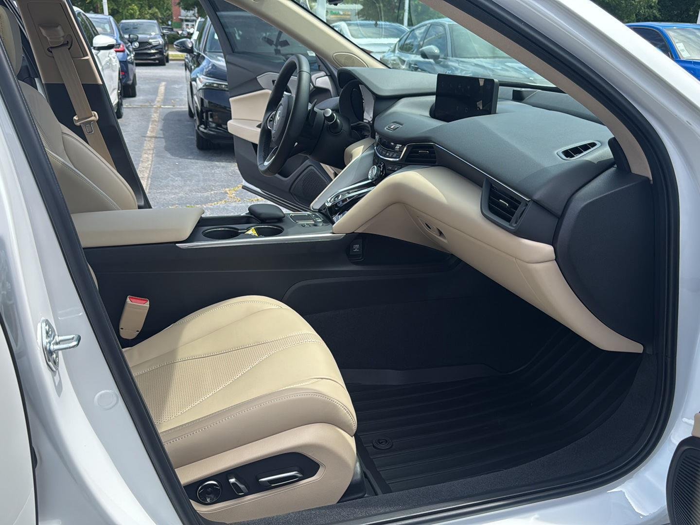 Used 2025 Platinum White Pearl Acura w/Tech image 21