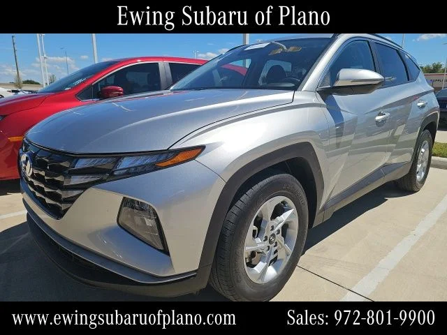 Used 2023 Silver Hyundai SEL image 2