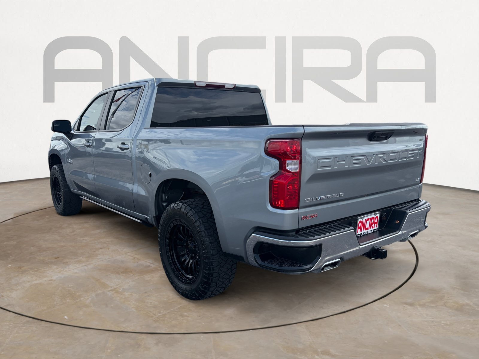 Used 2023 Sterling Gray Metallic Chevrolet LT image 8