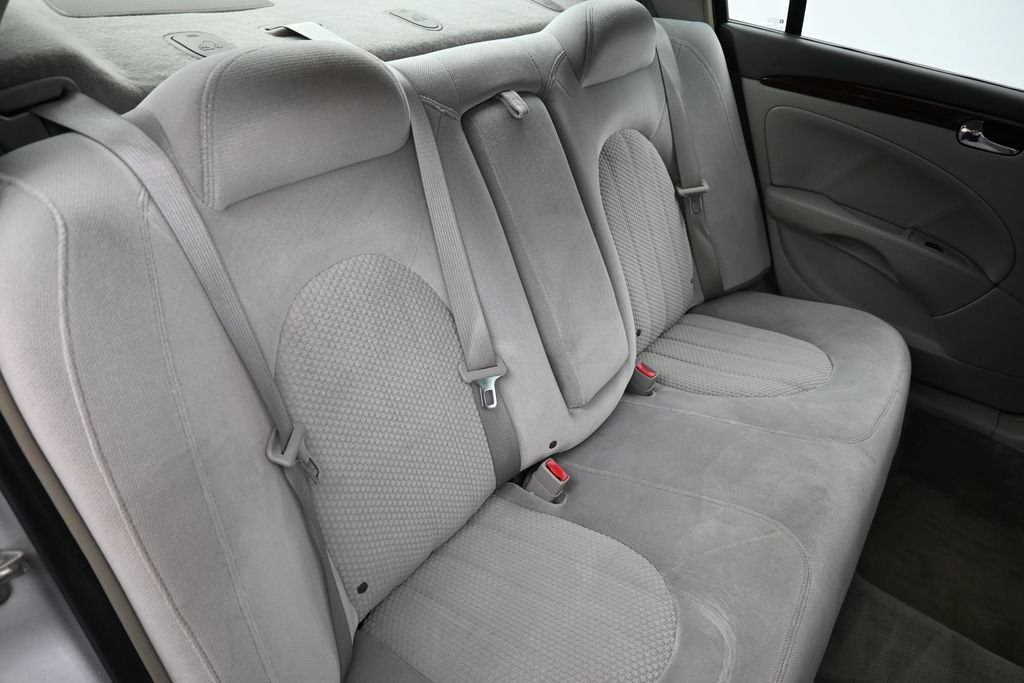 Used 2009 Quicksilver Metallic Buick CX image 24