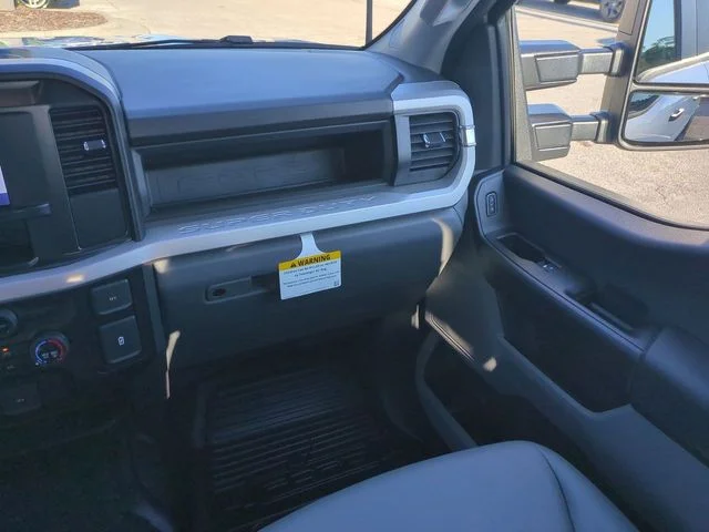 New 2026 Oxford White Ford F-250® XL image 17