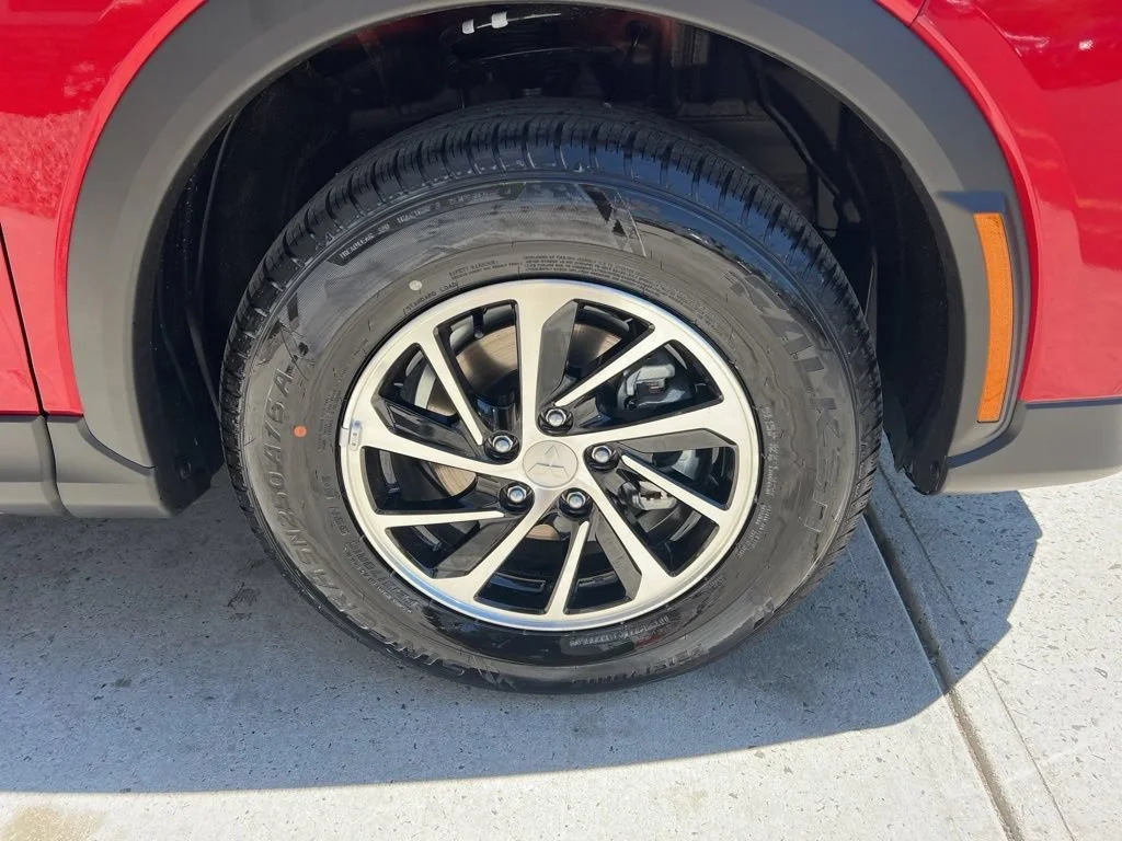 New 2026 Red Mitsubishi ES image 2
