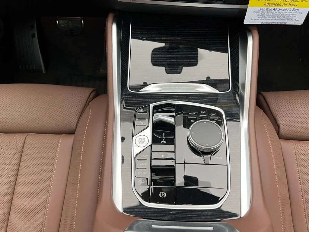 New 2027 Black Sapphire Metallic BMW xDrive40i image 11