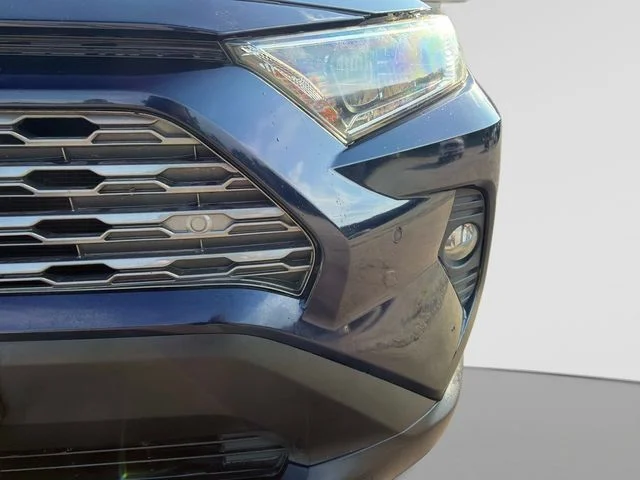 2019 Toyota RAV4 Limited - Photo 10