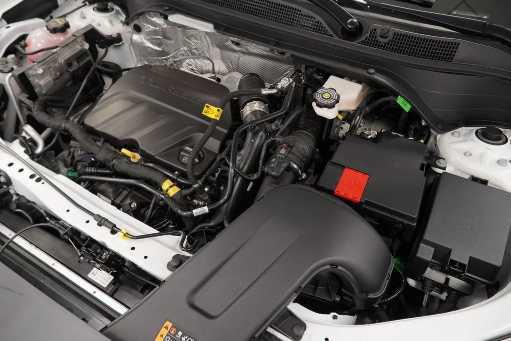 New 2026 Summit White Chevrolet LT image 42