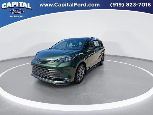 Used 2024 Green Toyota XLE image 4