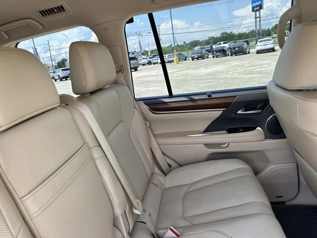 Used 2021 White Lexus 570 image 20