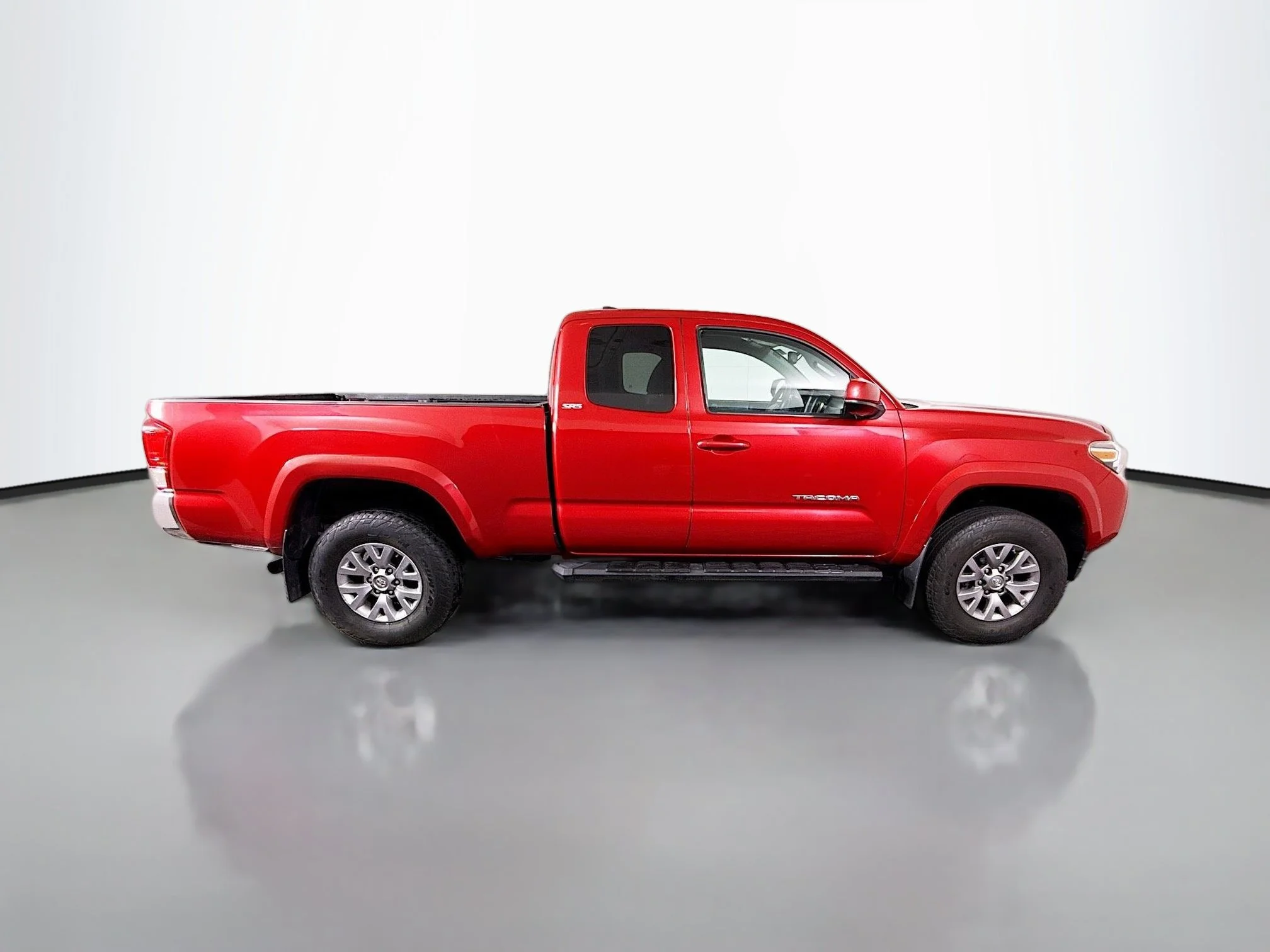 Used 2017 Barcelona Red Metallic Toyota SR5 image 8