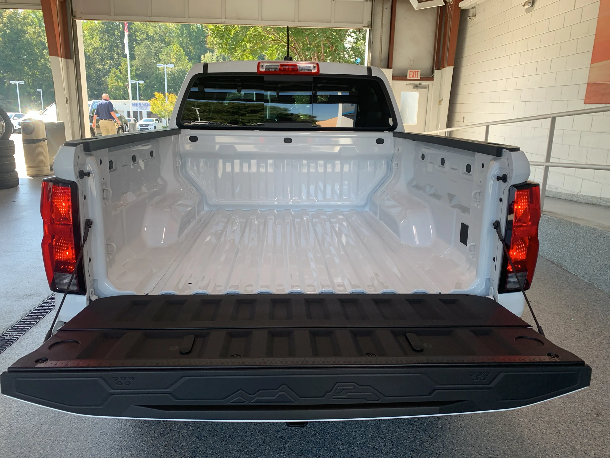 2026 Chevrolet Colorado Work Truck - Photo 9