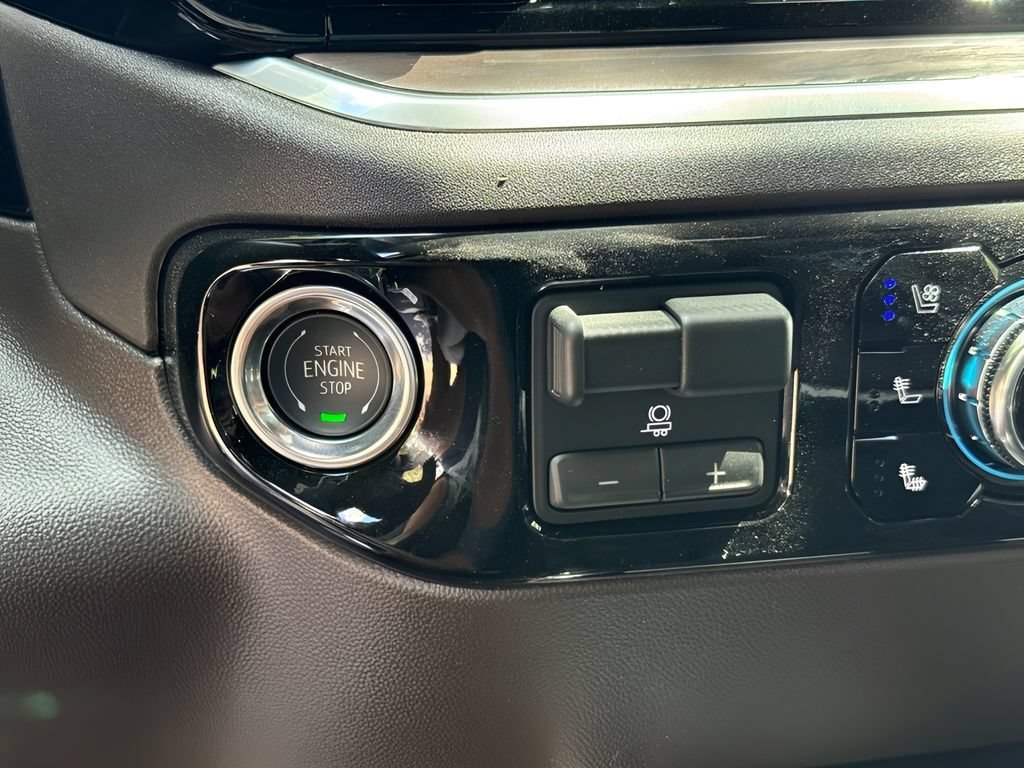 2026 GMC Sierra 1500 SLT - Photo 19