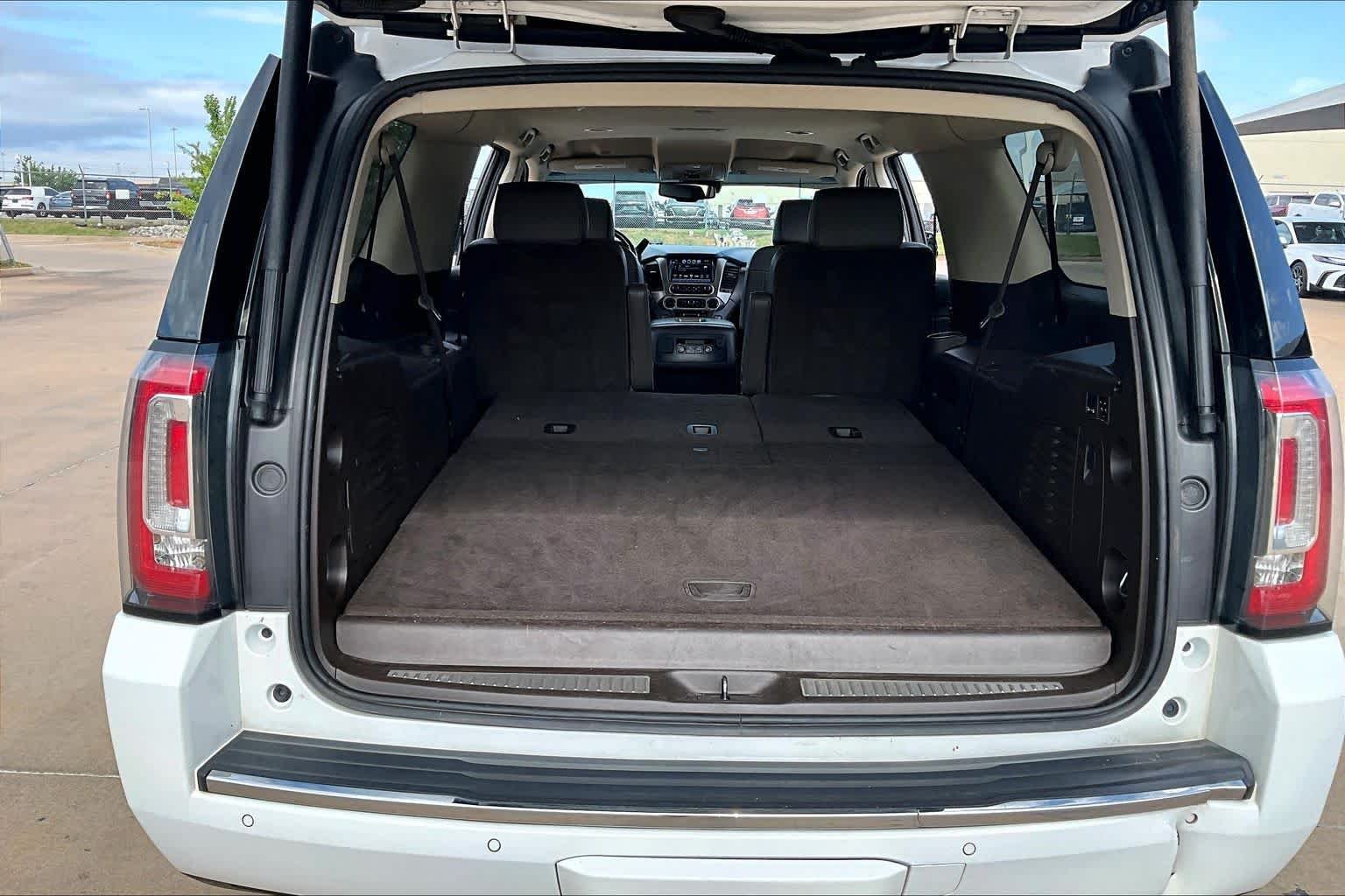 Used 2020 Summit White GMC Denali image 30