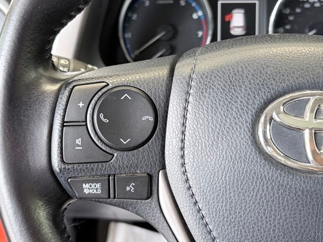 Used 2016 Red Toyota XLE image 18