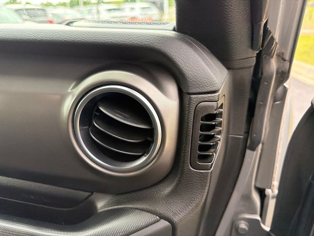 Used 2023 Gray Jeep Rubicon 4xe image 16