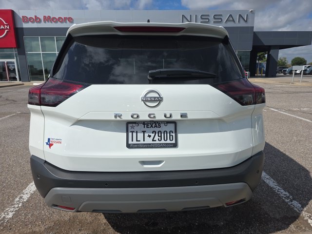 Certified Used 2023 White Nissan S image 4