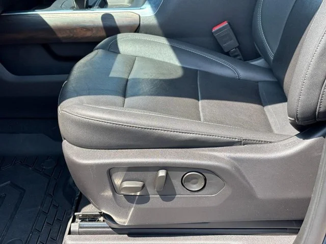 Used 2024 Downpour Metallic GMC SLT image 16