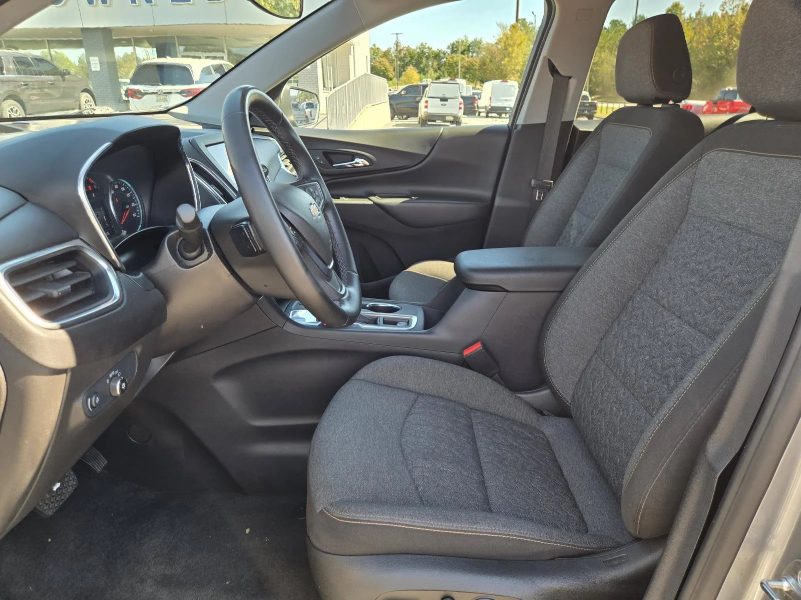 Used 2024 Sterling Gray Metallic Chevrolet LT image 21