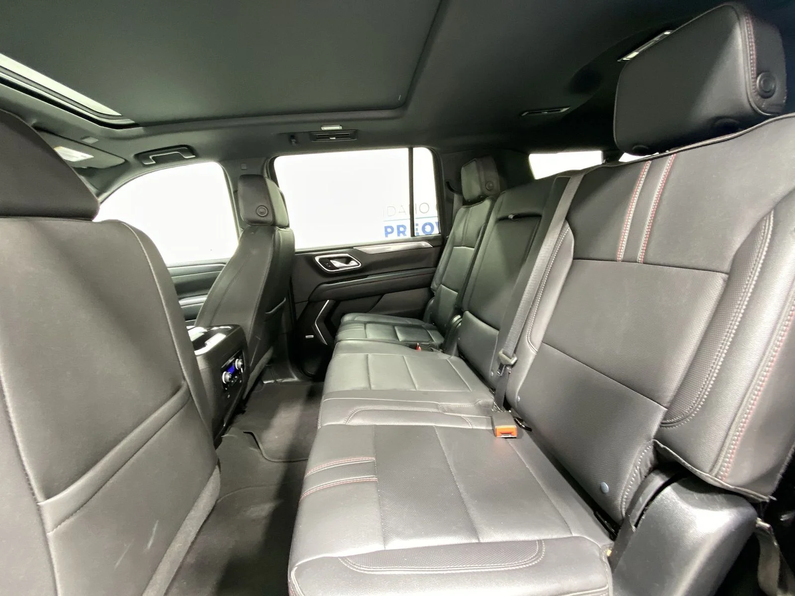2024 Chevrolet Suburban RST - Photo 23