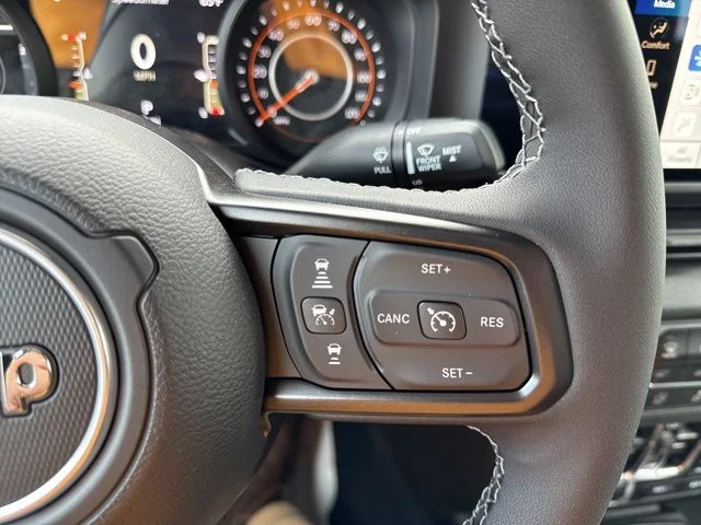 2025 Jeep Gladiator Willys - Photo 31