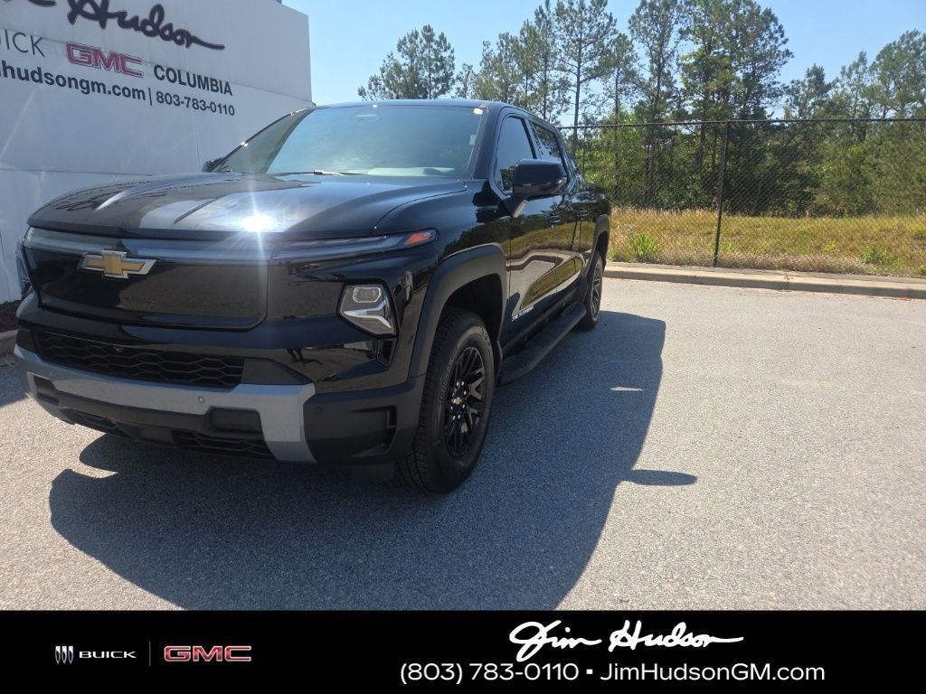 2026 Chevrolet Silverado EV LT Extended Range's photo