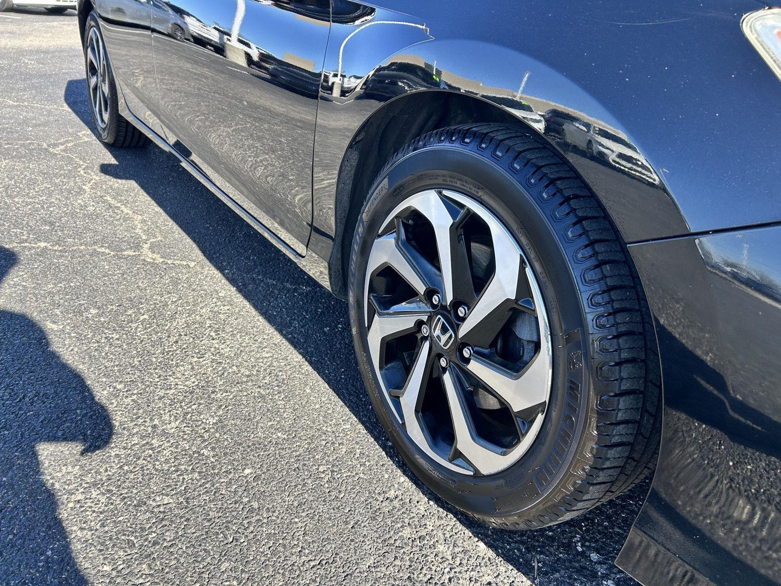 Used 2017 Honda Accord EX-L with VIN 1HGCR2F85HA045809 for sale in Kansas City