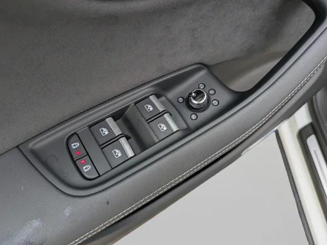 Used 2025 White Audi Premium Plus image 19