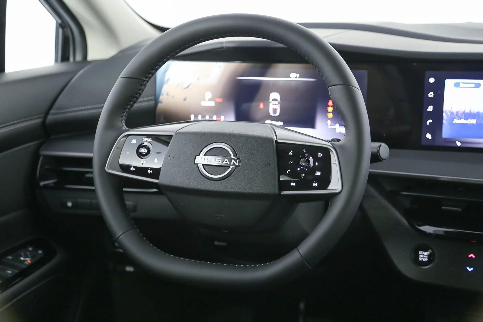 2025 Nissan Murano SV - Photo 17
