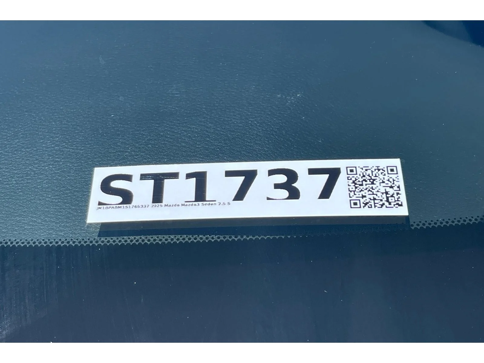 Used 2025 Machine Gray Metallic Mazda Select image 52