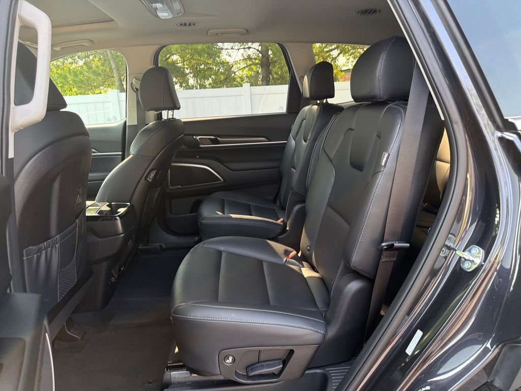 Used 2025 Gray Kia S image 29