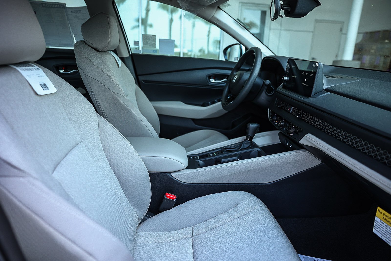 New 2026 Platinum White Pearl Honda LX CVT image 17